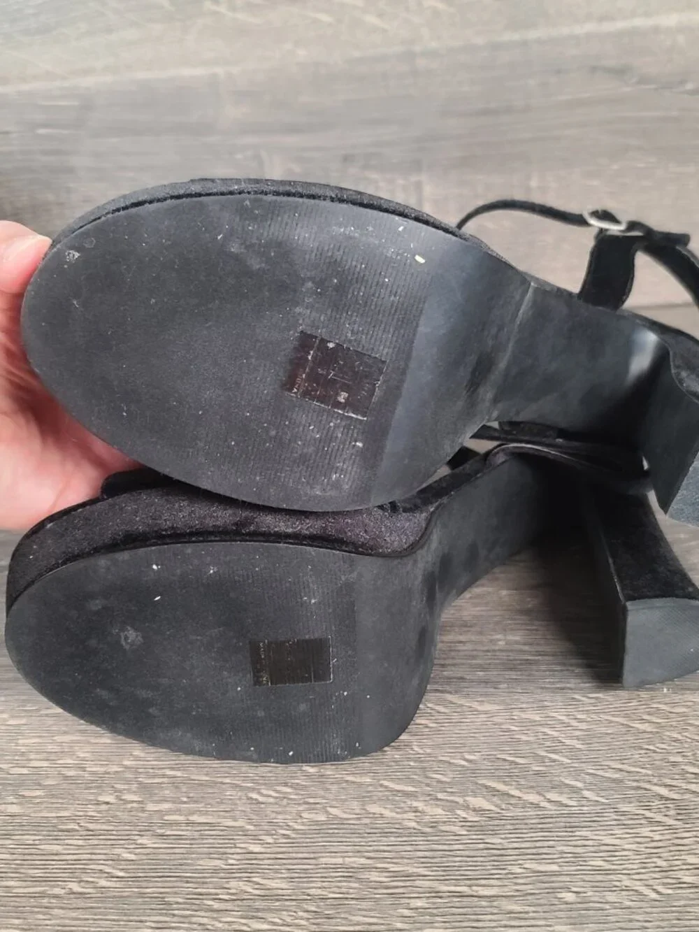 Demonia Black Velvet Dolly 09 Pumps Size 16M